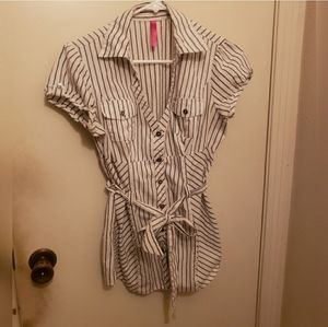 Black & White Striped Button-Up w/Belt